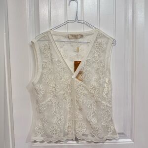 L.I.C. Cream Floral Embroidered Lace Camisole